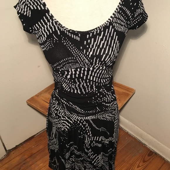 Kenneth Cole Reaction Dress- SZ S **New With Tags** - Picture 7 of 16